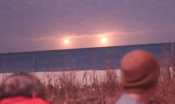 Vero Beach UFO lights