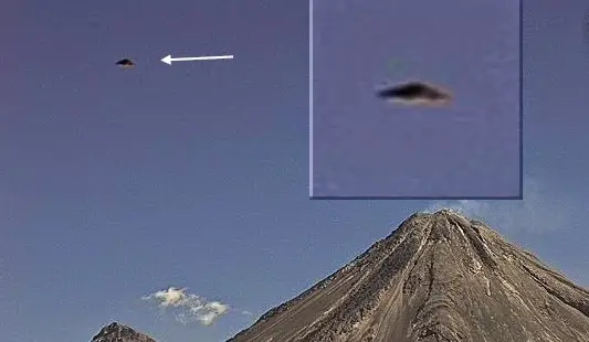 Vulcão Colima ufo 2015