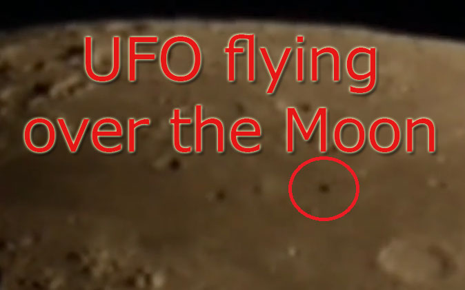 UFO on Moon