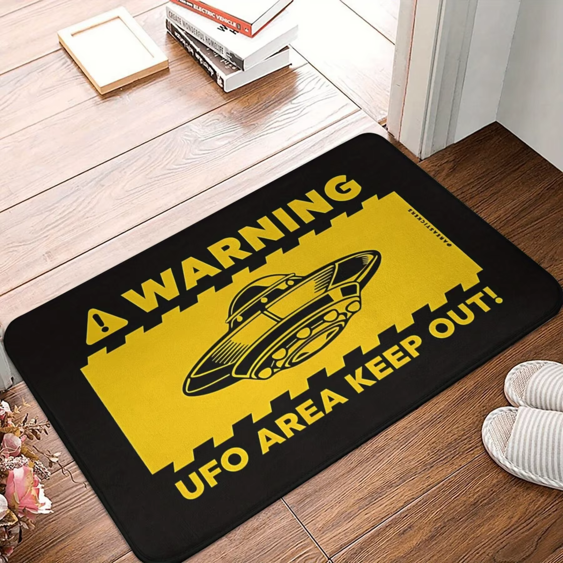 UFO Warning Doormat – Non-Slip Sci-Fi Entrance Mat 50x80cm