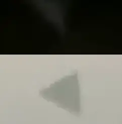 HUGE PYRAMIDAL UFO OVER THE KREMLIN RUSSIA december 2009