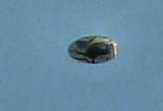 UFO Photographs Taken In London, England • Latest UFO Sightings