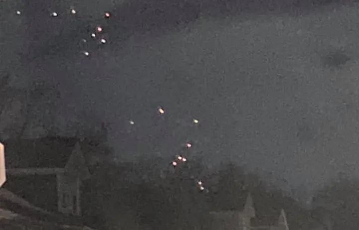 Mass UFO sighting during coronavirus quarantine in Detroit, Michigan 3 ...