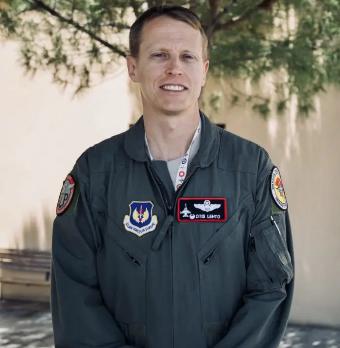 Chris Lehto, a former US Air Force F-16 pilot