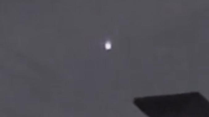Fast UFO sighting over Southern California
